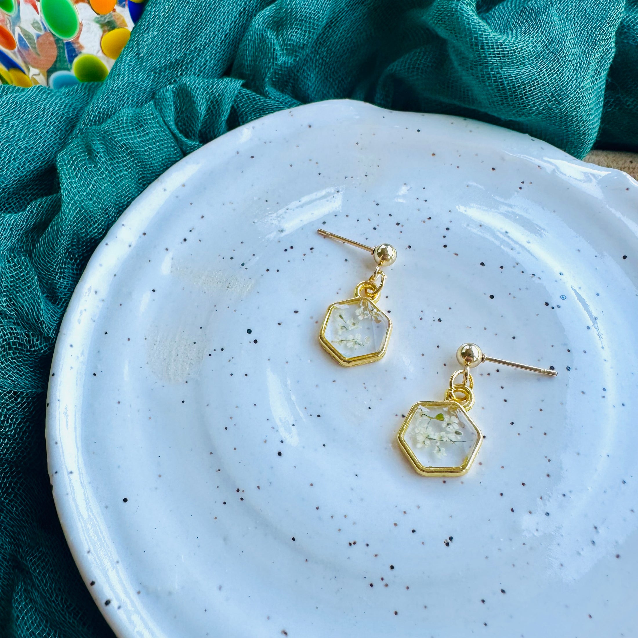 Dainty hexagon white flower medley