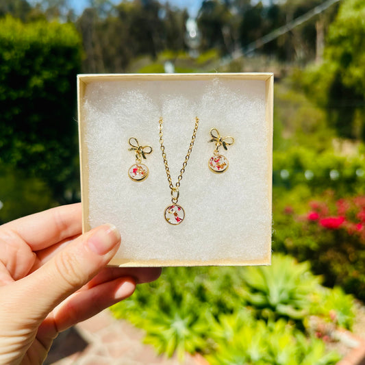 Red and gold speck gift box