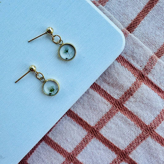 Small white flower earrings