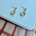 Load image into Gallery viewer, Small white flower earrings
