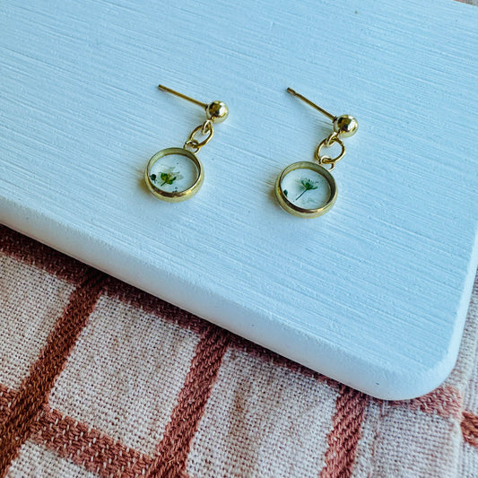 Small white flower earrings