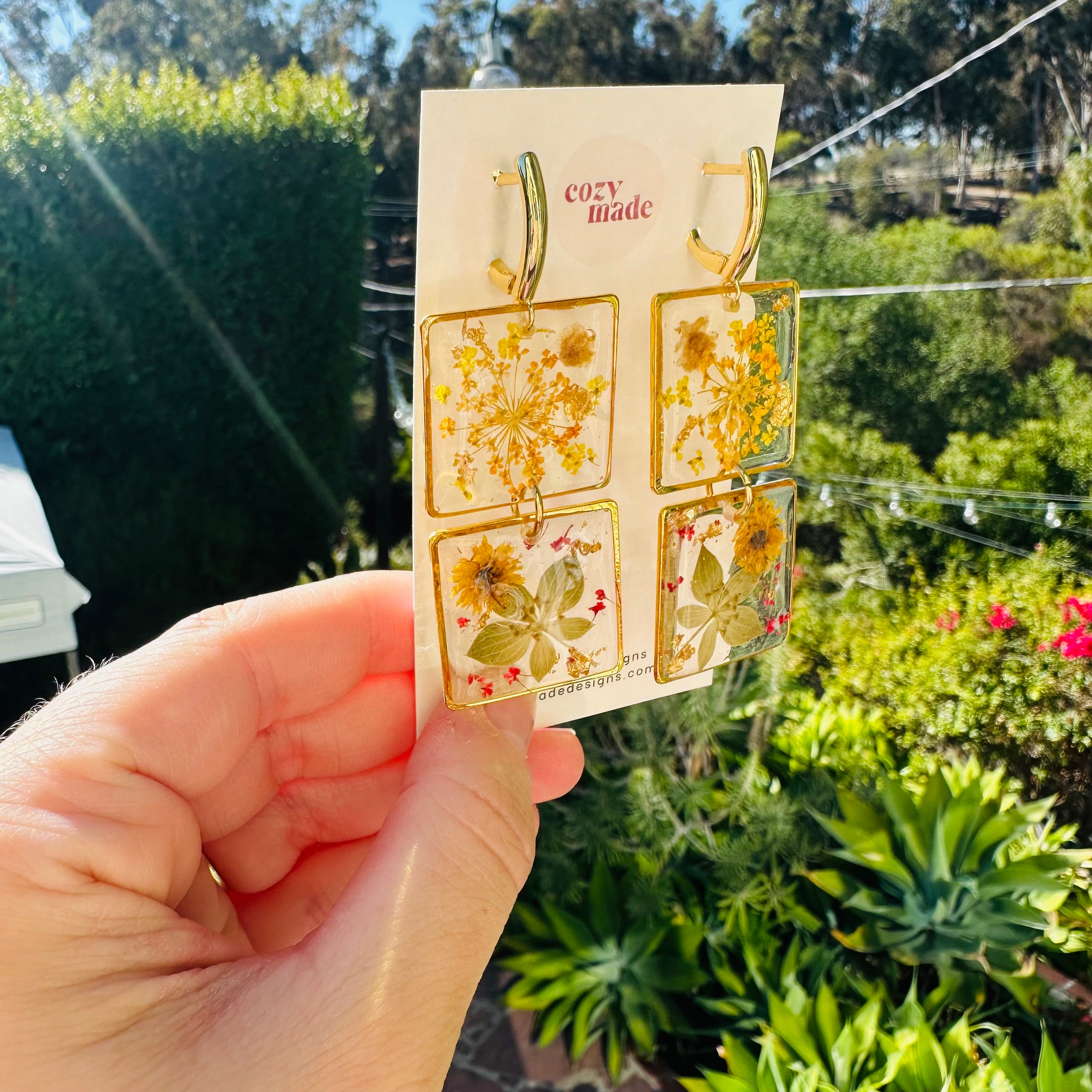 Sunny flower earrings