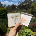 Load image into Gallery viewer, Pink flower and gold gift box

