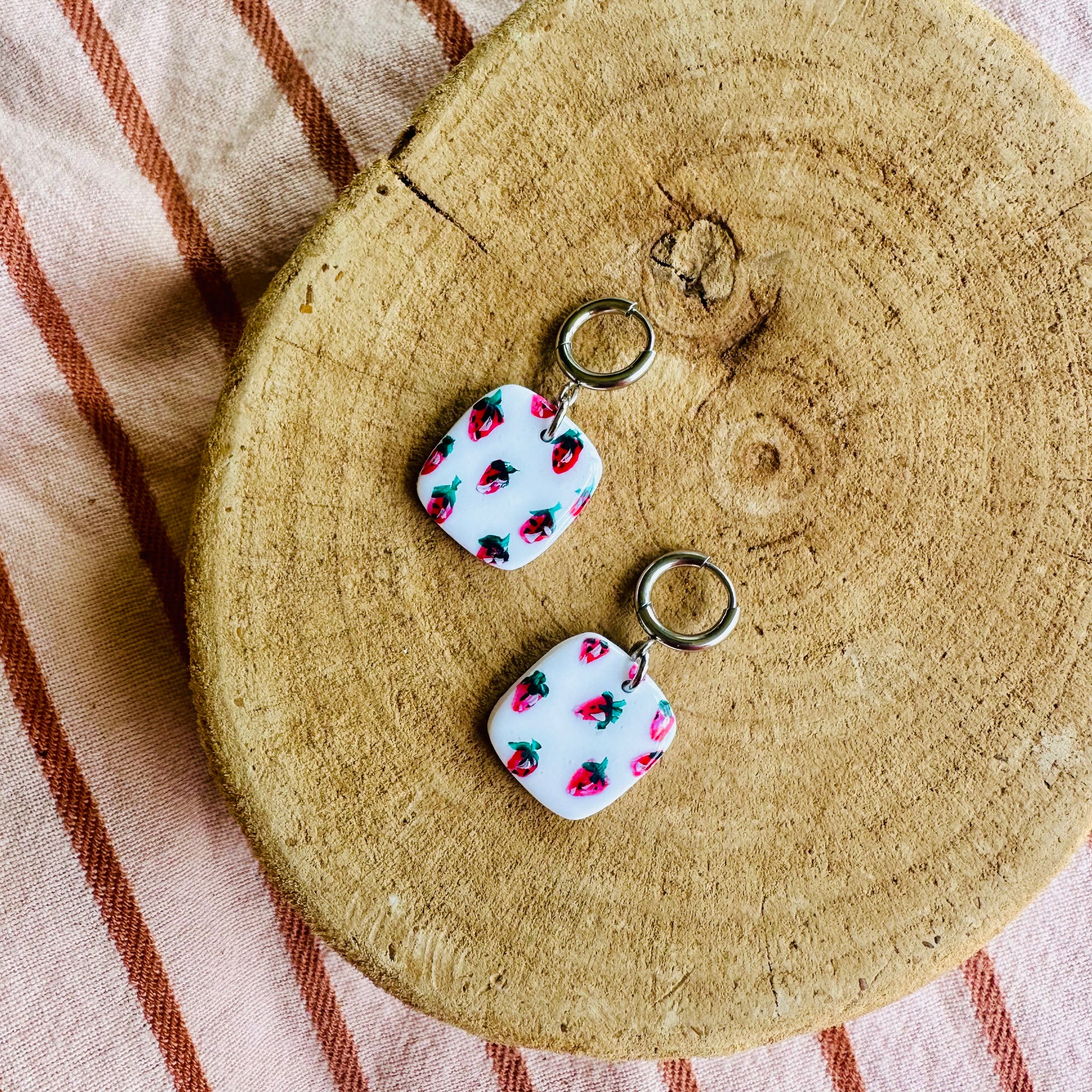 Mini strawberries, silver